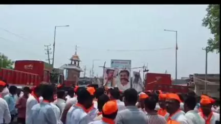 ತಾಳಿಕೋಟಿ: ಶಾಸಕ ಯತ್ನಾಳ್ ಉಚ್ಛಾಟನೆ ಖಂಡಿಸಿ ಮೀಣಜಗಿ ಗ್ರಾಮದಲ್ಲಿ ಪಂಚಮಸಾಲಿ ಸಮಾಜ ಪ್ರತಿಭಟನೆ
