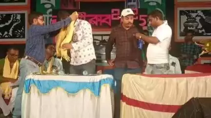 ভগবানপুর ১: ডাঙর তুলসী বাসন্তী ক্লাবের সান্ধ্যকালীন অনুষ্ঠানে আজ উপস্থিত ভগবানপুর-১পঞ্চায়েত সমিতির সভাপতি অরূপ সুন্দর পন্ডা।