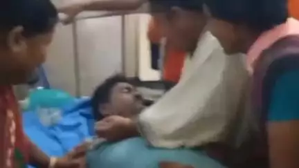 టెక్కలి: టెక్కలి మండలం ఆదిఆంధ్ర వీధిలో పినిమిటి నారాయణ విద్యుత్ షాక్ గురై మృతి
