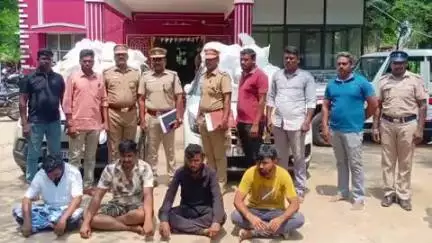 பண்ருட்டி: பண்ருட்டியில் 258 கிலோ குட்கா பொருள் பறிமுதல், நான்கு பேர் கைது