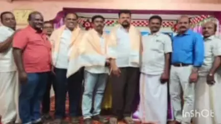 போடிநாயக்கனூர்: போடி வர்த்தக சங்க கட்டிடத்தில் 88ம் ஆண்டு போடி வர்த்தக சங்க பொதுக்குழு கூட்டம் மற்றும் கல்வி பரிசளிப்பு விழா நடந்தது
