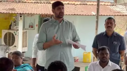 ఇల్లందకుంట: ఈ నెల 27న బీఆర్ఎస్ నిర్వహించే రజుతోత్సవ సభ సందర్భంగా ముఖ్య కార్యకర్తల సమావేశంలో పాల్గొన్న MLA కౌశిక్ రెడ్డి