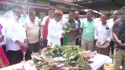 দুধনৈ: ৰাভা হাছং ষষ্ঠ অনুসূচী দাবী সমিতিৰ প্ৰতিষ্ঠাপক সভাপতি গৌৰীশংকৰ ৰাভাৰ মৃত্যুত দুধনৈত বিভিন্ন দল-সংগঠনৰ শ্ৰদ্ধাঞ্জলি