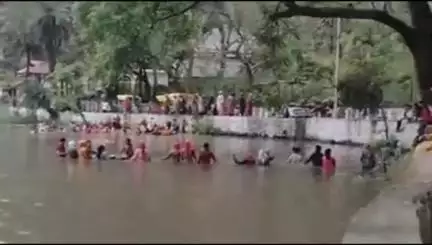 रेणुका: रेणुका झील क्षेत्र की महिलाओं ने की सफाई