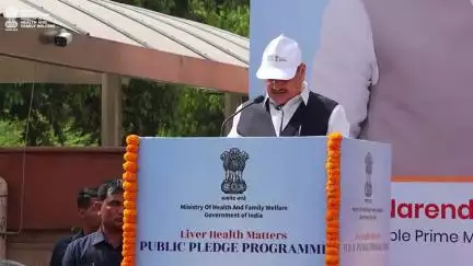 #LiverHealth | A healthy liver is key to a healthy life!

Commemorating the World Liver Day, Union Health Minister Shri Jagat Prakash Nadda led the Liver Health Pledge at Nirman Bhawan, New Delhi today.