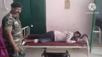 बसंतराय: बसंतराय मेदनीचक के पास बालू लदे बाइक ने पत्रकार के बाइक में मारी टक्कर, पत्रकार घायल