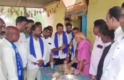 నిడమానూరు: నిడమనూరులోని శివాలయంలోకి దళితులకు ప్రవేశం: కేవీపీఎస్ జిల్లా ప్రధాన కార్యదర్శి పాలడుగు నాగార్జున