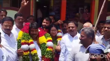 ಸೊರಬ: ಸೊರಬ ಪುರಸಭೆಯ ನೂತನ ಅಧ್ಯಕ್ಷರಾಗಿ ಬಿಜೆಪಿಯ ಪ್ರಭು ಮೇಸ್ತ್ರಿ ಆಯ್ಕೆ