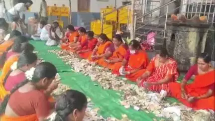 ఇల్లందకుంట: శ్రీ సీతారామచంద్రస్వామి బ్రహ్మోత్సవాల అనంతరం హుండీల లెక్కింపులో 20,69,289 ఆదాయం ఇంచార్జి EO కందుల సుధాకర్