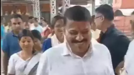 পশ্চিম নলবাৰী: বেলশৰত বিজেপি মিত্ৰজোতৰ পঞ্চায়ত নিৰ্বাচনৰ প্ৰাৰ্থীৰ প্ৰচাৰ অভিযান, উপস্থিত জিলা বিজেপিৰ সভাপতি জয়ন্ত বুজৰবৰুৱা