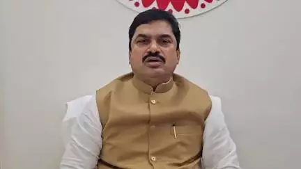 जामखेड: चौंडी येथे होणाऱ्या मंत्रिमंडळाच्या खर्चाची चुकीची माहिती प्रसारित केल्याने  सभापती राम शिंदे यांनी दिली प्रतिक्रिया