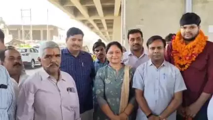 अमेठी -अंकुर त्रिपाठी ने UPSC में 50वीं रैंक हासिल की, जगदीशपुर के कचनाव के रहने वाले हैं अंकुर त्रिपाठी।
#upsc #news