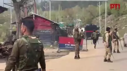 जम्मूकश्मीर:पहलगाम में सोमवार शाम आतंकियों ने फायरिंग कर दहशत फैला दी।जानकारी के अनुसार,हमले में कई लोग घायल।
#jammu