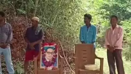 ಸಮುದಾಯಭವನವಿಲ್ಲದೆ ಕಲ್ಮಕ್ಕಿ ರುದ್ರ ಭೂಮಿಯಲ್ಲಿ ಅಂಬೇಡ್ಕರ್ ಜಯಂತಿ ಆಚರಣೆ