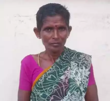 హుజూర్ నగర్: గోపాలపురంలో మహిళను పని ఉందని నమ్మించి మహిళా మెడలో తులం బంగారు గొలుసు చోరీ చేసి పరారైన దుండగుడు