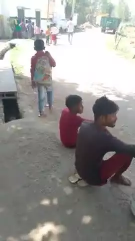 प्राथमिक विद्यालय चनेटा मीरगंज बरेली  सरकारी स्कूल का खुलने का समय सुबह 8 बजे 
प्रतिदिन स्कूल 10 बजे खुल रहा है