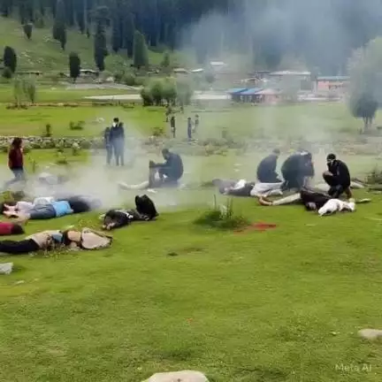 "पहलगाम में आतंकवादियों के द्वारा किया गया कत्लेआम मानवता के खिलाफ है,इस घटना की गोंडवाना गणतंत्र पार्टी कड़ी निंदा करती है ।
पहलगाम हमले में मारे गये सभी लोगों को विनम्र श्रद्धांजलि एवं परिवारों जनों को ईश्वर दुःख सहने की शक्ति प्रदान करें