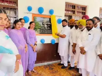 ਰਾਮਪੁਰਾ ਫੂਲ: ਪਿੰਡ ਭਾਈ ਰੂਪਾ ਵਿਖੇ ਸਰਕਾਰੀ ਸਕੂਲਾਂ ਵਿੱਚ ਵਿਦਿਆਰਥੀਆਂ ਦੇ ਦਾਖਲੇ ਚ ਹੋ ਰਿਹਾ ਹੈ ਭਾਰੀ ਵਾਧਾ ਐਮਐਲਏ ਬਲਕਾਰ ਸਿੰਘ ਸਿੱਧੂ