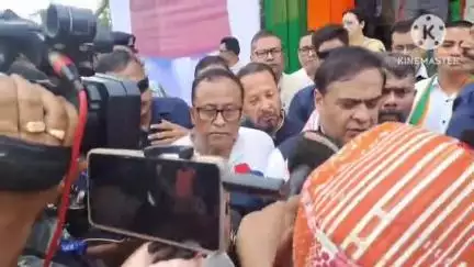 পূব যোৰহাট: বিহুৰ সময়ত চান্দা দিব লাগে বা হুঁচৰি আহিলে বঁটা আগবঢ়াব লাগে বুলিয়েই সমষ্টিত নাই গৌৰৱ গগৈ , টীয়কত মন্তব্য মুখ্যমন্ত্ৰীৰ