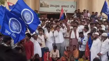 ಜೇವರ್ಗಿ: ಪಟ್ಟಣದಲ್ಲಿ ವಕ್ಫ್ ತಿದ್ದುಪಡಿ ಮಸೂದೆ ಉಮೀದ್ ವಾಪಸ್ಸಾತಿಗಾಗಿ ಬೃಹತ್ ಪ್ರತಿಭಟನೆ