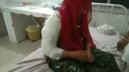 हमीरगढ़: मंडपिया रेलवे स्टेशन के समीप चलती बाइक में कपड़े आने से महिला अनियंत्रित होकर गिरी, गंभीर घायल अस्पताल में भर्ती