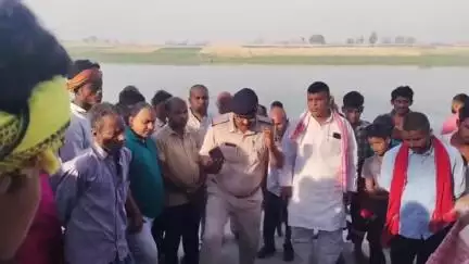 देसरी: मुरौवतपुर काली घाट पर गंगा नदी में डूबे व्यक्ति का शव दूसरे दिन बरामद, पोस्टमार्टम के लिए भेजा गया