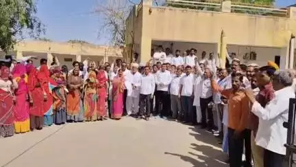 खाजूवाला: पहलगांव में हुए आतंकी हमले को लेकर खाजूवाला में आक्रोश, राष्ट्रपति के नाम सौंपा गया ज्ञापन