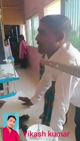 कौशल विकास बिहार सरकार सिलाई ट्रेनिंग दिया जा रहा है 
प्रखंड संग्रामपुर के अंतर्गत 
आइडेंटी कार्ड और बुक वितरण करते हुए