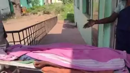 பண்ருட்டி: எல்.என்.புரத்தில் ரத்த காயத்துடன் கூலி  தொழிலாளி இறந்த நிலையில் மீட்பு, போலீசார் விசாரணை