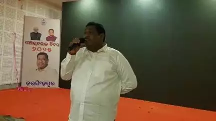 ନରସିଂହପୁର: ନରସିଂହପୁର ବ୍ଳକ ପର୍ଯ୍ୟଟନ ବାଖ୍ୟାନ କେନ୍ଦ୍ର ନିକଟରେ ପଞ୍ଚାୟତିରାଜ ଦିବସ ଓ ରାସନ କାର୍ଡ ବଣ୍ଟନ କାର୍ଯ୍ୟକ୍ରମ ଅନୁଷ୍ଠିତ