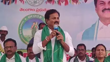 పోచంపల్లి: భూ భారతి చట్టం రైతులకు అండగా నిలుస్తుంది: మండల కేంద్రంలో ఎమ్మెల్యే అనిల్ కుమార్ రెడ్డి