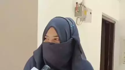 🛑बुलंदशहर: हमले के बाद सरकार का एक्शन शुरू,4 पाकिस्तानी महिलाओं को वापस पाकिस्तान भेजा गया। 
#pehlgam #news