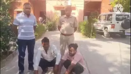परबतसर: पीलवा पुलिस ने अवैध मादक पदार्थों के मामले में कार्रवाई करते हुए दो आरोपियों को गिरफ्तार किया, कार और मोटरसाइकिल ज़ब्त