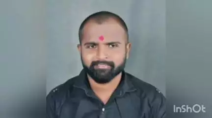 वाळवा: इस्लामपुरात वाळवा बझार समोर भर दिवसा कुख्यात गुन्हेगाराचा धारधार शस्त्राने वार करून निर्घृणपणे खून