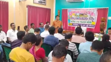 কাটোয়া ২: কাটোয়া দু'নম্বর ব্লক বিডিও অফিসের হল ঘরে  জাতীয় পঞ্চায়েতী রাজ দিবস উপলক্ষে বিশেষ গ্রাম সভা অনুষ্ঠিত হলো