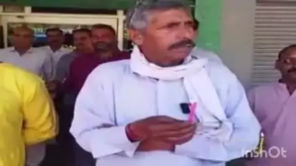 परागपुर: खबली दोसड़का में ग्रामीणों, ट्रक यूनियन और लखदाता मेला कमेटी ने पहलगाम में हुए हमले के खिलाफ निकाला कैंडल मार्च