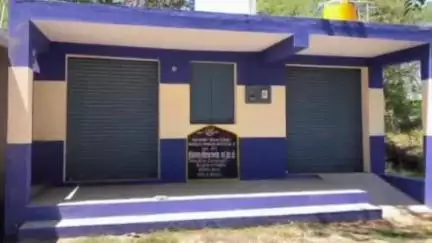 செய்யூர்: பாக்கூரில் புதிதாக கட்டப்பட்டுள்ள நியாய விலை கடை திறக்க வேண்டும் என கிராம மக்கள் எதிர்பார்க் கின்றனர்