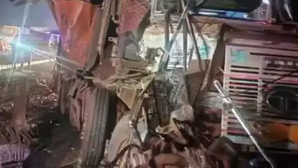 ପାଟଣା: ରଜାବସା ନିକଟରେ ଟ୍ରକ ଦୁର୍ଘଟଣା ଗ୍ରସ୍ତ,ତ୍ରାଇଭର ଆହତ