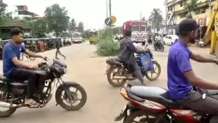 ಭಟ್ಕಳ: ದೀರ್ಘಾವಧಿ ವೀಸಾ ಇರುವ ಕಾರಣ ಭಟ್ಕಳದಲ್ಲೇ ಮೊಕ್ಕಾಂ ಹೂಡಿದ 14 ಜನ ಪಾಕಿಸ್ತಾನ ಮೂಲದ ಮಹಿಳೆಯರು.