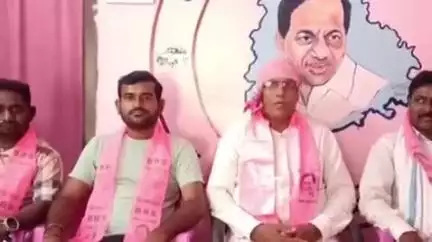 తుంగతుర్తి: ధాన్యం కొనుగోళ్లను వేగవంతం చేయాలి: తుంగతుర్తి లో బిఆర్ఎస్ మండల అధ్యక్షుడు సీతయ్య డిమాండ్