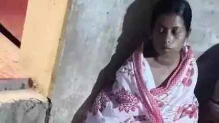 হাড়োয়া: উচিলদহ গড় এলাকায় পারিবারিক বিবাদের জেরে আক্রান্ত গৃহবধূ, শ্বশুর সহ 3 জনের বিরুদ্ধে থানায় অভিযোগ দায়ের