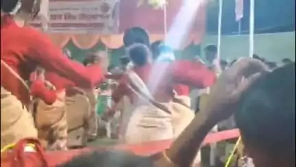 পশ্চিম নলবাৰী: গোৱালপাৰাত দক্ষিণ পকোৱা আঞ্চলিক ছাত্ৰ সন্থাৰ  উদ্যোগত কেন্দ্ৰীয় ব'হাগ বিহু উদ্‌যাপন