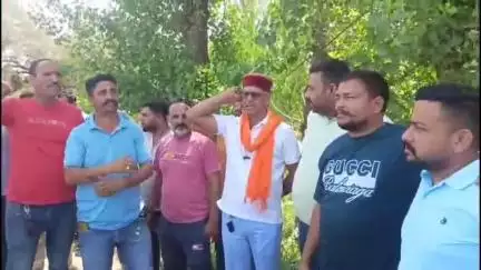 हरोली: हिंदू एकता मंच ने टाहलीवाल में आतंकी हमले को लेकर किया रोष प्रदर्शन