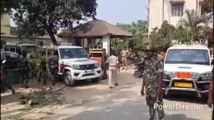 डंडखोरा: डंडखोरा थाना पर भीड़ का हमला, SHO समेत कई जख्मी, अधिकारी मौके पर पहुंचे, जांच शुरू