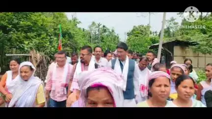 শদিয়া: ছৈখোৱা জিলা পৰিষদৰ সদস্য পদৰ বাবে সাংসদ  প্ৰদান বৰুৱাৰ শদিয়াৰ লাইনা গাঁও আৰু তামুলি গাঁওত  নিৰ্বাচনী প্ৰচাৰ