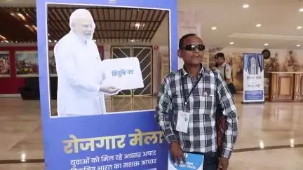 दीन दयाल उपाध्याय आडिटोरियम, रायपुर में  दिनांक 26.04.2025 को आयोजित रोजगार मेले के उपरांत अभ्यर्थियों के विचार ।