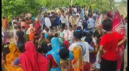 চেঙা: বহৰিত ব্ৰহ্মপুত্ৰত নৈত গা ধুই থকা অৱস্থাত উটি গ'ল দুই কিশোৰ