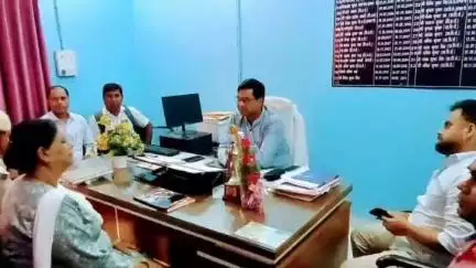 परसौनी: प्रखंड कार्यालय में बाल श्रम उन्मूलन को लेकर बीडीओ की अध्यक्षता में महत्वपूर्ण बैठक का किया गया आयोजन