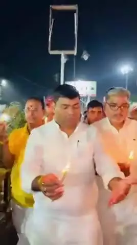 #पहलगाम में आतंकवादी हमले के खिलाफ में महागठबंधन के साथियों के साथ मिलकर केंडल मार्च निकाला।