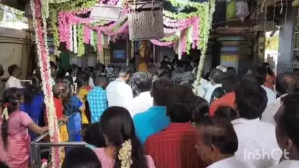 தரங்கம்பாடி: கீழப்பெரும்பள்ளம் கோவிலில் கேது பெயர்ச்சி விழா வெகு விமர்சையாக நடைபெற்றது